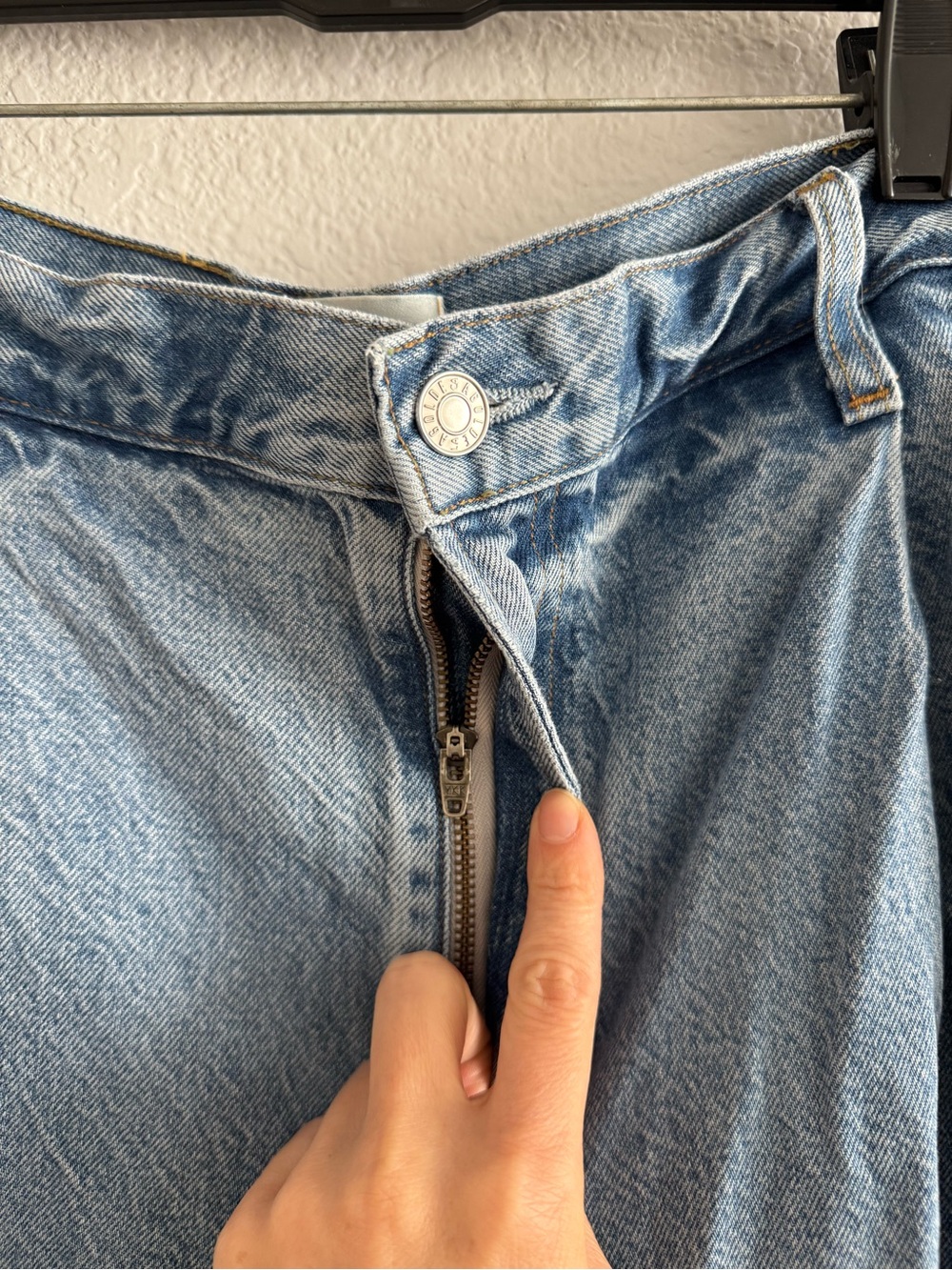 AGOLDE Ellis Trouser Wide Leg size 30-32 in Baffle Wash Light Denim - Picture 5 of 10